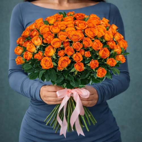 Букет из кустовых роз «Солнечный апельсиновый поцелуй»